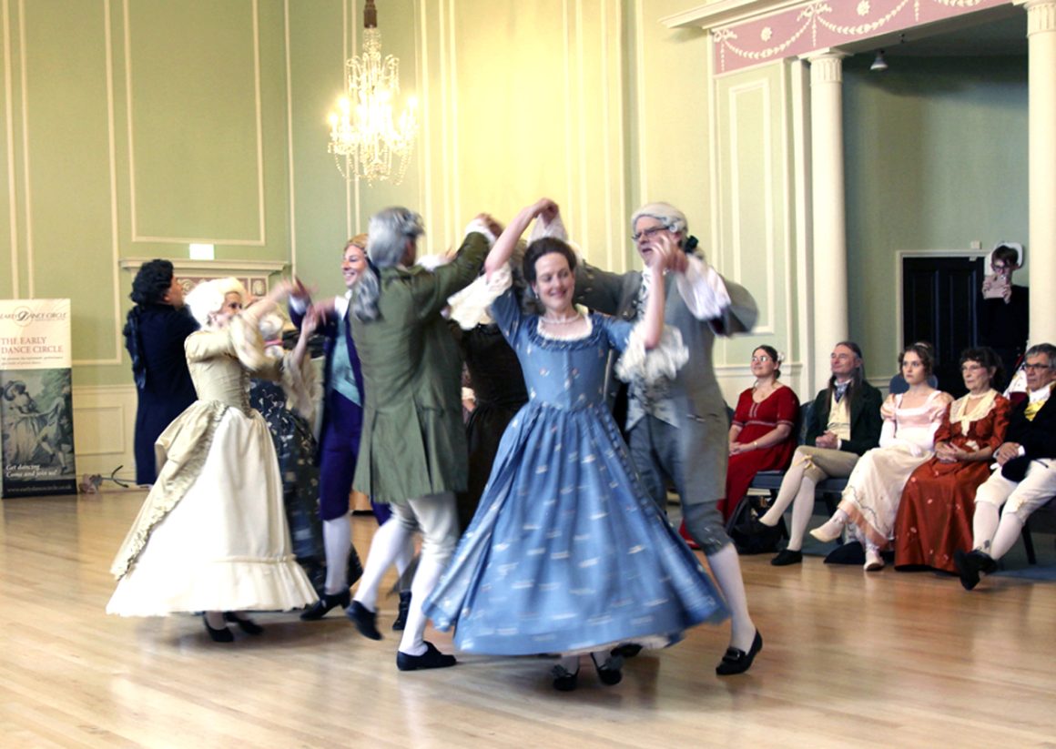 The delight of dancing the cotillion 'La Rene'