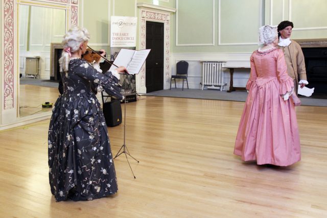 Live music for the dancers from Harriet and Stephen